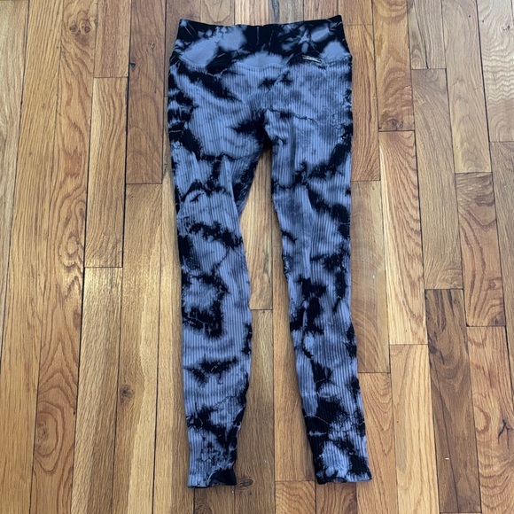 Bombshell Sportswear Pants - Bombshell Sportswear Black & Gray Ribbed Tie-Dye Leggings